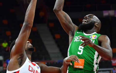 AG官方-加拿大篮球联赛总决赛终极对决，双方决胜一百(加拿大篮球联赛总决赛终极对决,双方决胜一百场)