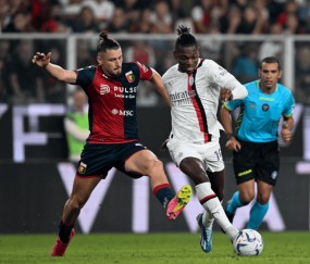 AG娱乐-热那亚客场逼平巴勒莫，意甲乙级榜首之争激烈(热那亚ds)